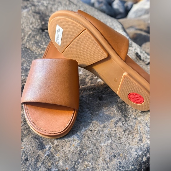 NWT Women's Gracie Leather Pool Slides Mule Color: Brown Size 5 - Picture 4 of 14